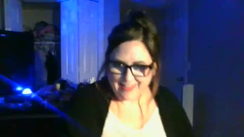 Scottietee online show from November 9, 7:37 am