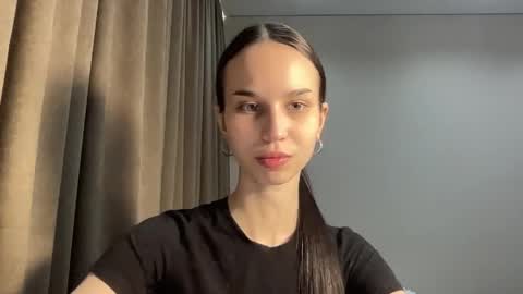 Christina online show from April 3, 8:51 pm