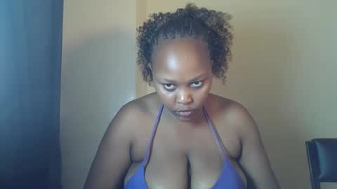 Snapshot of spicy_vibezz chatting on October 18, 7:33 am spicy_vibezz online show from October 18, 7:33 am