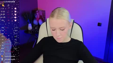 Snapshot of springajara chatting on September 10, 8:03 am Vetta online show from September 10, 8:03 am