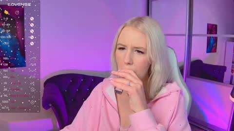 Snapshot of springajara chatting on September 19, 8:19 pm Vetta online show from September 19, 8:19 pm