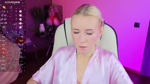 Snapshot of springajara chatting on October 28, 12:44 pm Vetta online show from October 28, 12:44 pm