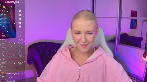 Snapshot of springajara chatting on September 18, 3:43 pm Vetta online show from September 18, 3:43 pm