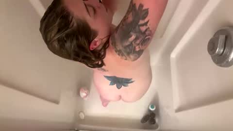 squirtinshawty online show from October 30, 8:21 pm