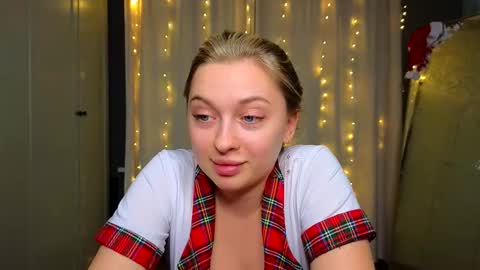 Kate online show from January 7, 5:49 pm