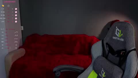 Kate online show from February 19, 1:32 pm