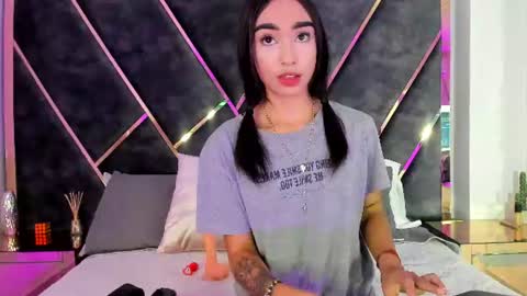Stacie online show from August 9, 5:38 pm