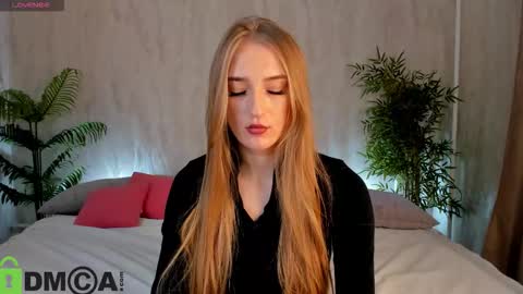 Stacy Mon Tue Wed Thu Fri Sun GMT GMT 3 1000am - 0400pm  online show from December 21, 9:24 am