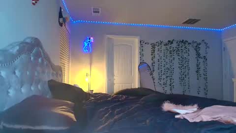 Hannah Lee online show from December 5, 1:49 am