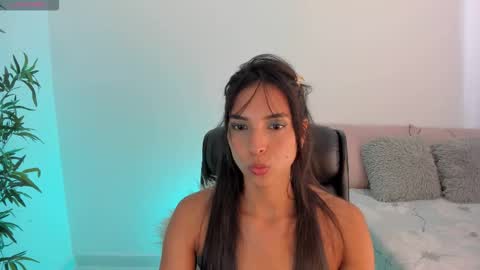 carol  online show from January 11, 6:46 pm