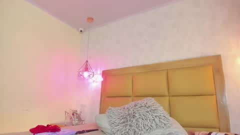 KEIMI  online show from March 2, 7:15 am