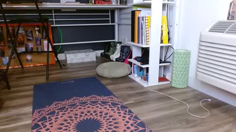 Stara Winters online show from December 18, 4:17 pm