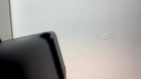 Mia online show from March 27, 10:16 am