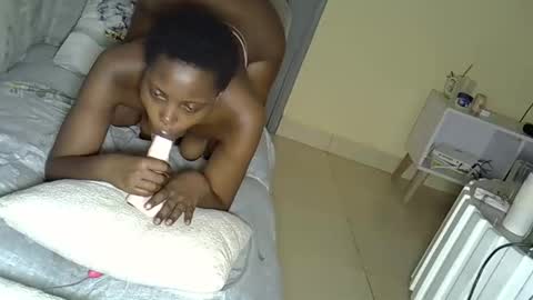 Steamymummy online show from April 13, 12:28 pm