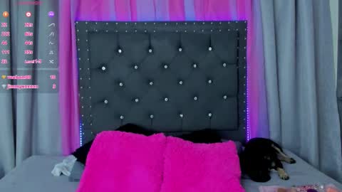 Snapshot of steff_olsen chatting on September 13, 6:54 am steff_olsen online show from September 13, 6:54 am