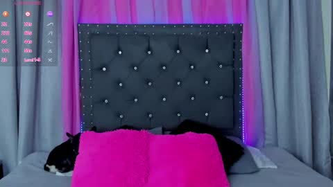 Snapshot of steff_olsen chatting on September 14, 7:39 am steff_olsen online show from September 14, 7:39 am