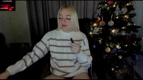 Stella  Cox online show from January 9, 8:08 am