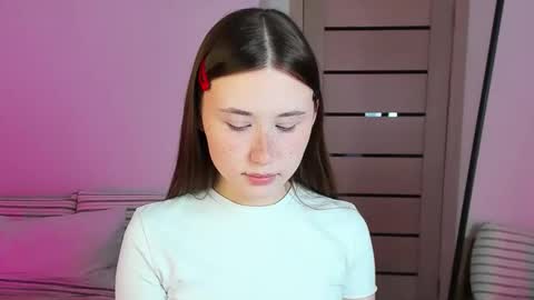 Snapshot of stella_sunny chatting on September 15, 3:48 am stella_sunny online show from September 15, 3:48 am