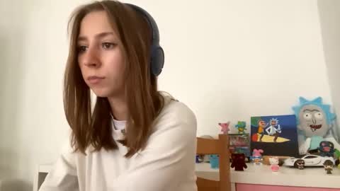 Emilia online show from October 20, 11:13 am