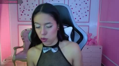 Stephania online show from November 6, 12:33 pm