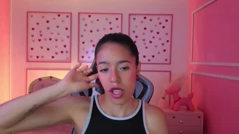 Snapshot of stephania_t chatting on September 26, 12:58 pm Stephania online show from September 26, 12:58 pm