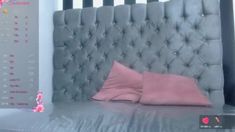Snapshot of stephania_t chatting on January 11, 2:04 pm Stephania online show from January 11, 2:04 pm