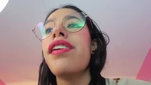 Snapshot of stephania_t chatting on September 24, 12:37 pm Stephania online show from September 24, 12:37 pm