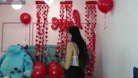 Snapshot of stephania_t chatting on February 14, 10:49 am Stephania online show from February 14, 10:49 am