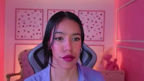 Snapshot of stephania_t chatting on October 1, 11:48 am Stephania online show from October 1, 11:48 am