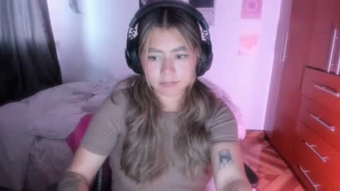 Stephanie  online show from February 22, 10:32 pm