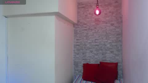 stephany_rodriguez_ online show from September 17, 12:25 pm