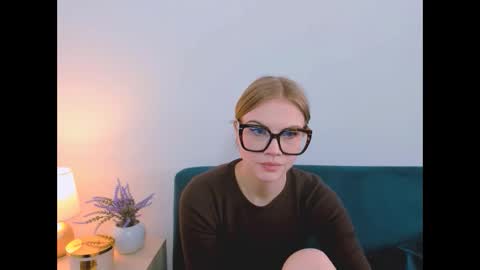 Stormi online show from April 21, 10:55 am