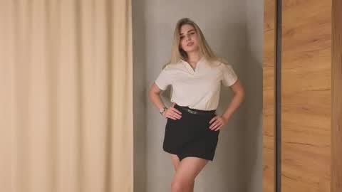 Luna online show from November 16, 3:34 pm