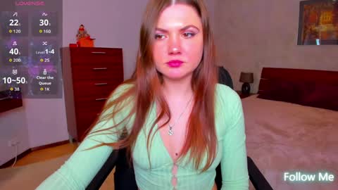 Strawberrylux online show from April 8, 9:44 am