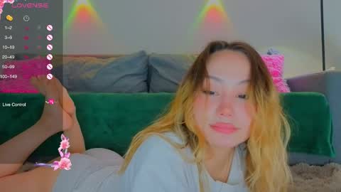 Tati and Lola online show from June 1, 8:38 am
