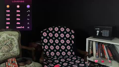 Polly online show from May 27, 4:37 pm