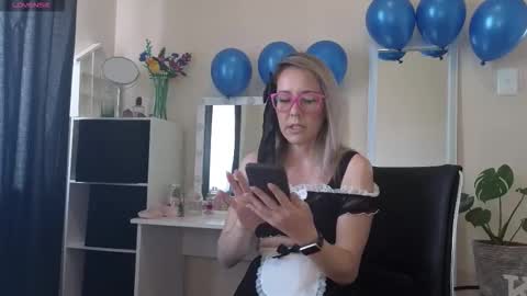 Snapshot of sugar_spice_all_things_nice chatting on October 6, 12:00 pm Sugar 4pm-8pm CAT Mon-Fri online show from October 6, 12:00 pm