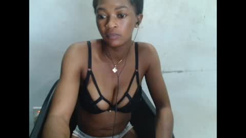 sugarxpussy online show from April 5, 8:30 pm