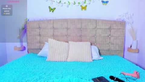 summer_girls01 online show from March 21, 5:51 pm