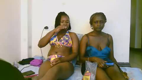 summerdew online show from April 10, 9:15 am