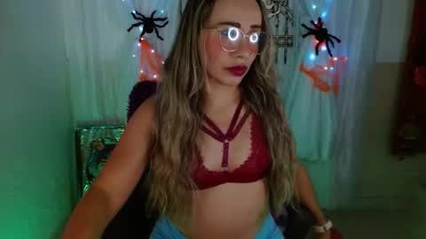 sun crystal online show from October 30, 1:52 am