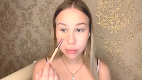 Hello My name is Mary nice to meet you  Telegram cuuutekitten online show from December 18, 4:23 pm