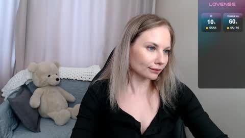 Naomi online show from March 29, 11:42 am