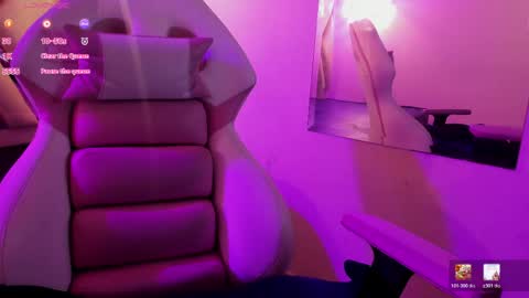 sunny_mayaa online show from April 16, 8:30 pm