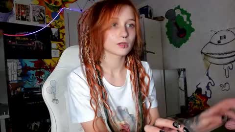Snapshot of sunny_mouse chatting on September 23, 4:49 pm Sunny online show from September 23, 4:49 pm