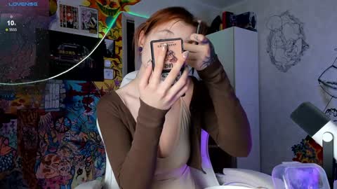 Snapshot of sunny_mouse chatting on December 11, 1:28 pm Sunny online show from December 11, 1:28 pm
