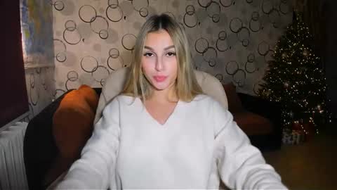 sunsetwithava online show from December 19, 6:33 pm