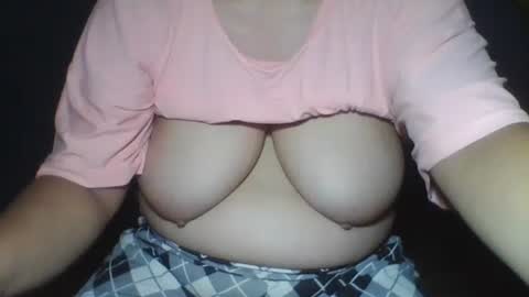 sunshine_789 online show from April 11, 7:17 pm