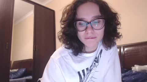 Hella online show from January 27, 6:52 pm