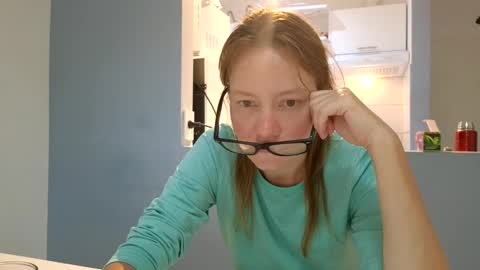 Snapshot of super_jony chatting on February 16, 11:48 pm super jony and Marta GMT 1400-2000 every day online show from February 16, 11:48 pm